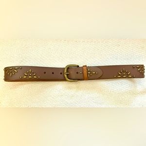Abercrombie & Fitch studded women’s belt